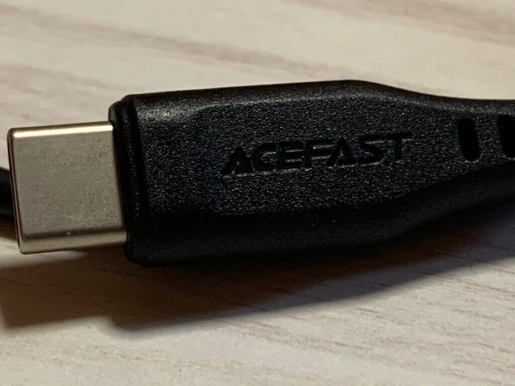 ACEFAST T1 付属品 USBケーブル ロゴ